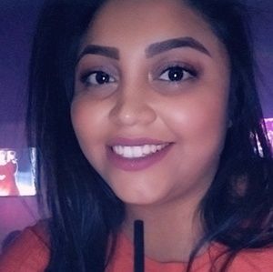 Meet your Posher, Gabriela